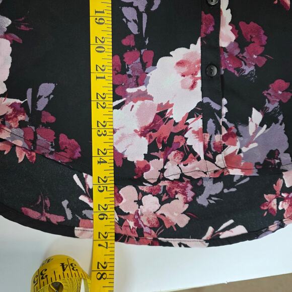 A. Byer Floral Button Front Womens Blouse Medium Black Pink Purple Preppy - Picture 8 of 10